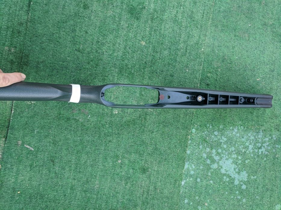 Vand pat pentru arma Blaser R8 Profesional .