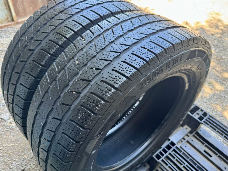 2бр.ЗИМНИ ГУМИ Continental 215/65/16C за бус Iveco,Ducato,Sprinter,T5