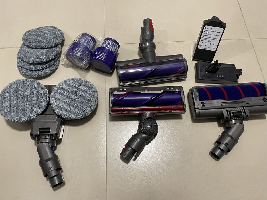 Dayson V10 -> V15 baterie si accesorii