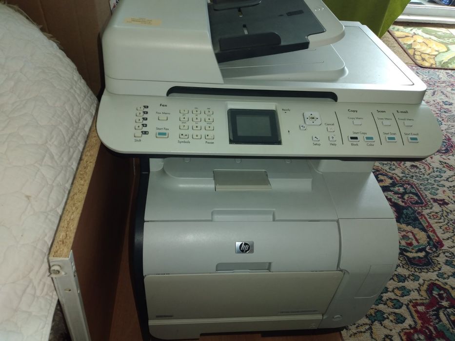 HP Цветен принтер-скенер