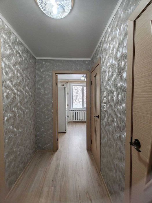 Продажа 1-комнатной квартиры 8 микрорайон