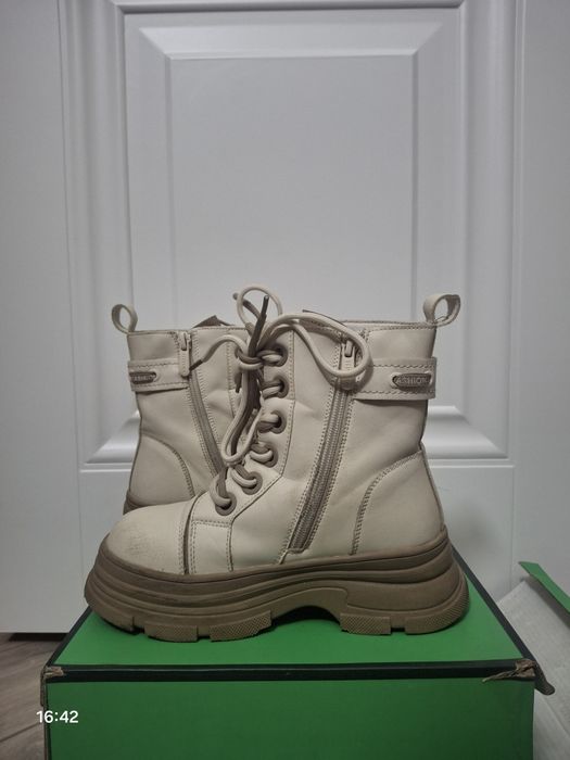 Ботинки для девочек