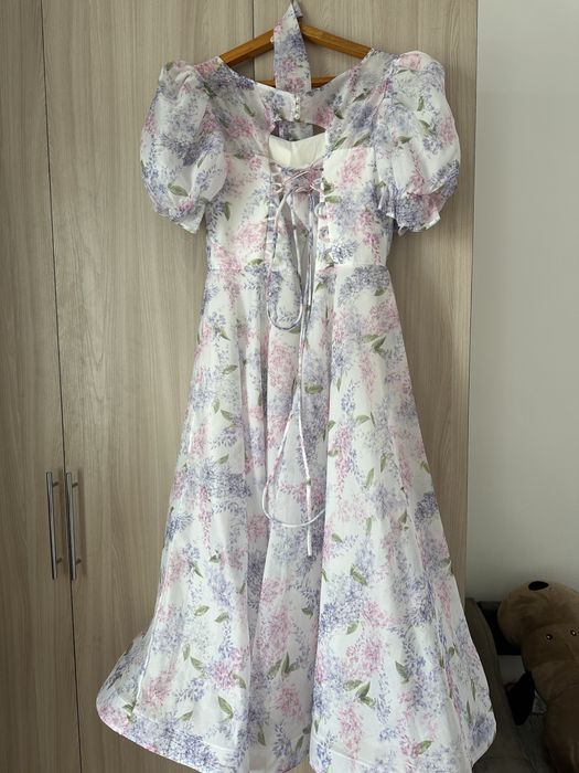 Продаю платье 15 тысяч