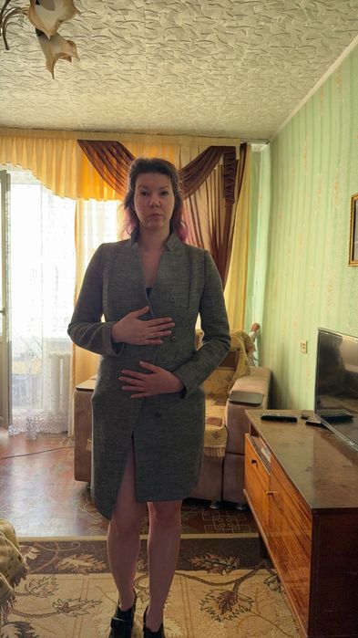 Продам пальто демисезонное