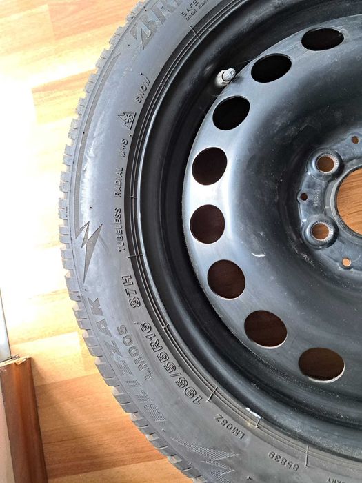 Anvelope iarna bridgestone cu janta
