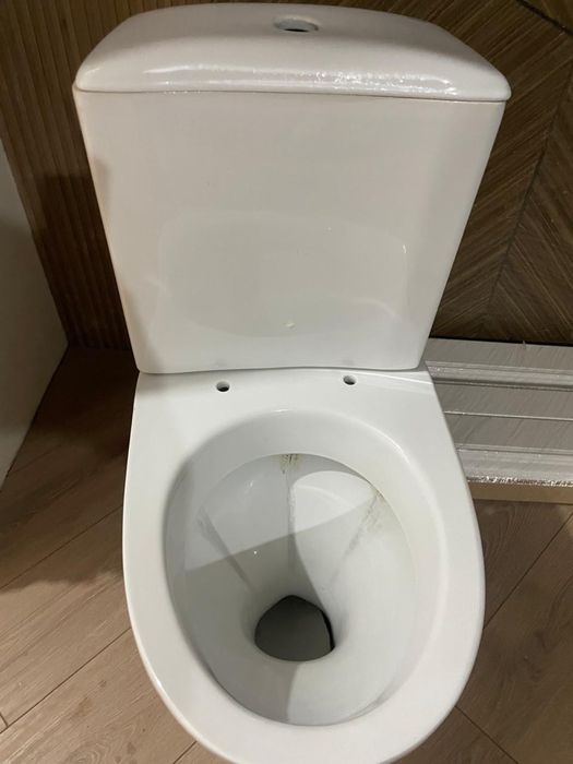 Продам унитаз в хорошем состоянии