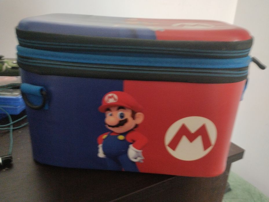 Nintendo switch+6 игри и 2 контролери