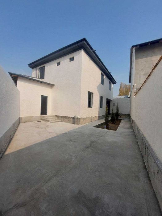 Киргилида ховли уй сотилади