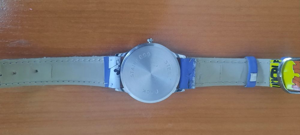 Продаю         часы