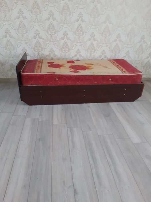 Кровать для дома срочно