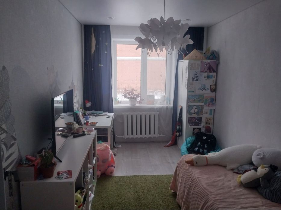 Продам 3 х квартиру центр . Достык Мол