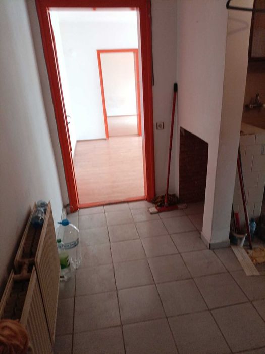 Н-2-100-Дава се под наем двустаен апартамент в Идеален център!