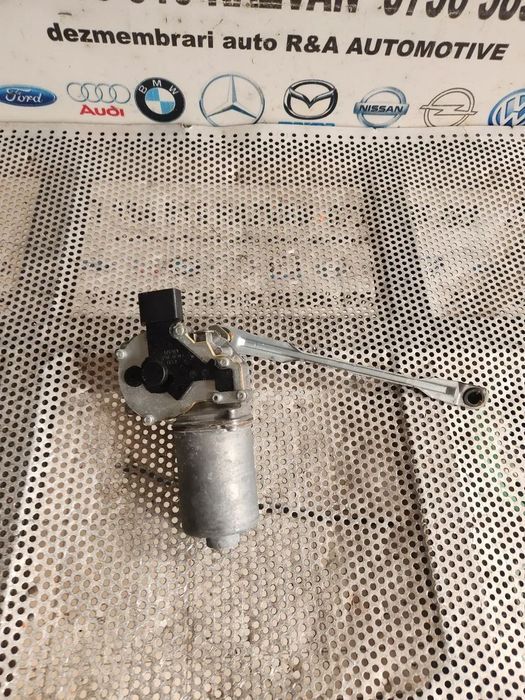 Motoras Stergatoare Fata Audi A1 8X Cod 8X