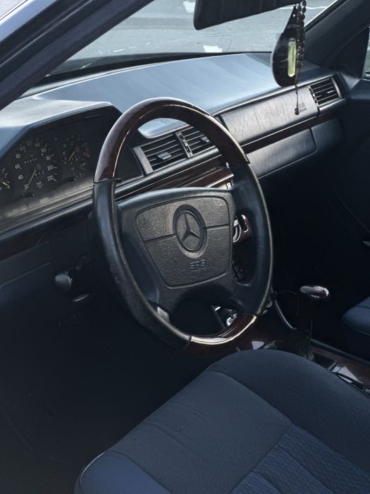 Мерс 124 СРОЧНО!!!