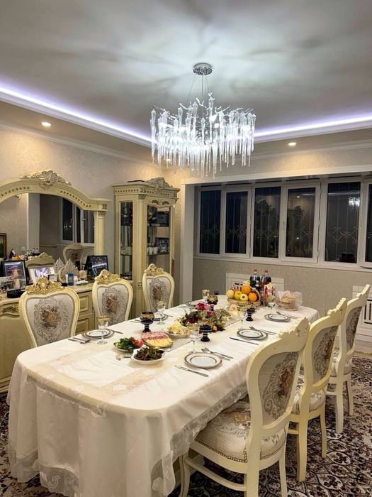 Срочно сотилвоти! Хитойики гостиной (Производство — Китай)