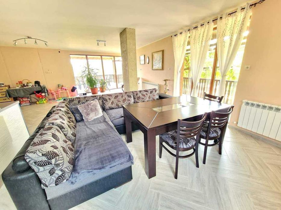 Продава се Къща в с. Приморци, Област Добрич - 280 кв.м за 625 €/кв.м - Снимка #18