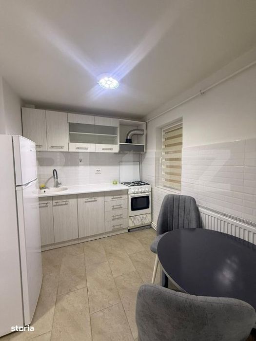 Apartament cu 2 camere, decomandat, zona 9 Mai
