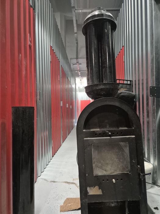 Sobă pe lemne/ pelete