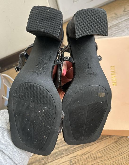 Официални кожени сандали с камъни с удобен ток 39 номер