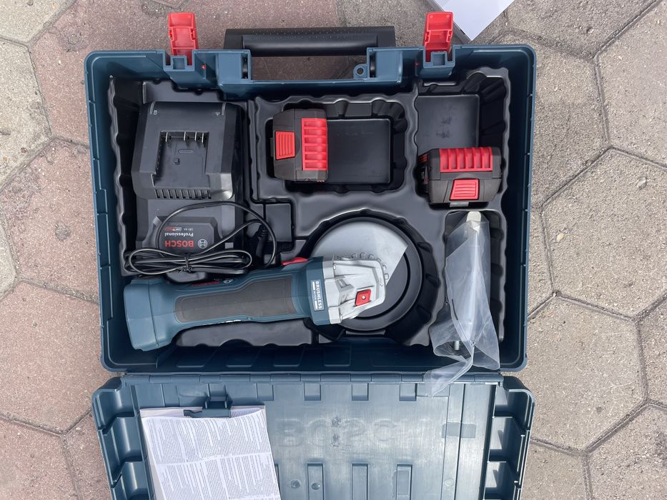 Шлифмашина угловая Bosch GWS 180-LI 06019H90R1