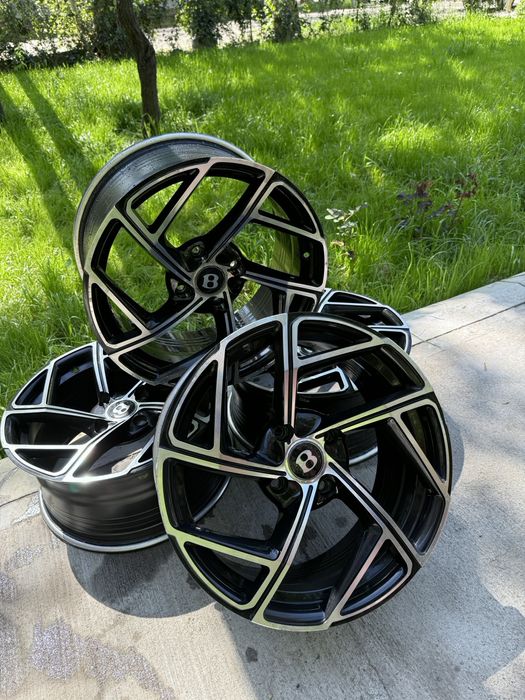 Продаются диски r 17 (стояли на джентре)