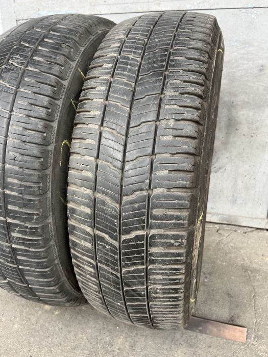 2 бр. летни гуми за бус  215/65/16C Uniroyal 7+ mm DOT 0920