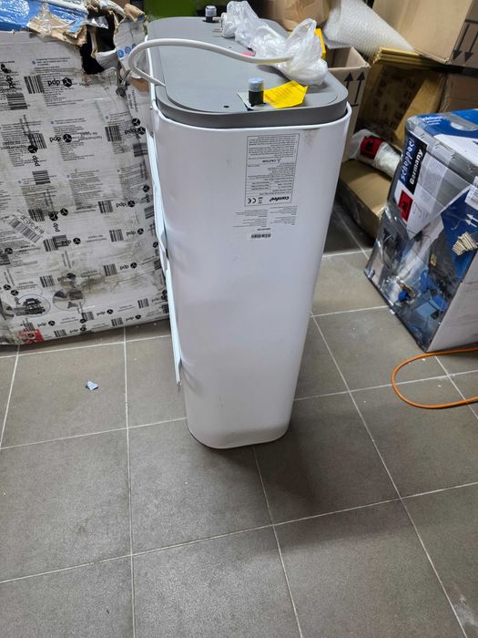 Încălzitor de apă electric de perete COMFEE 'CWH15ED1380EUW 80L
