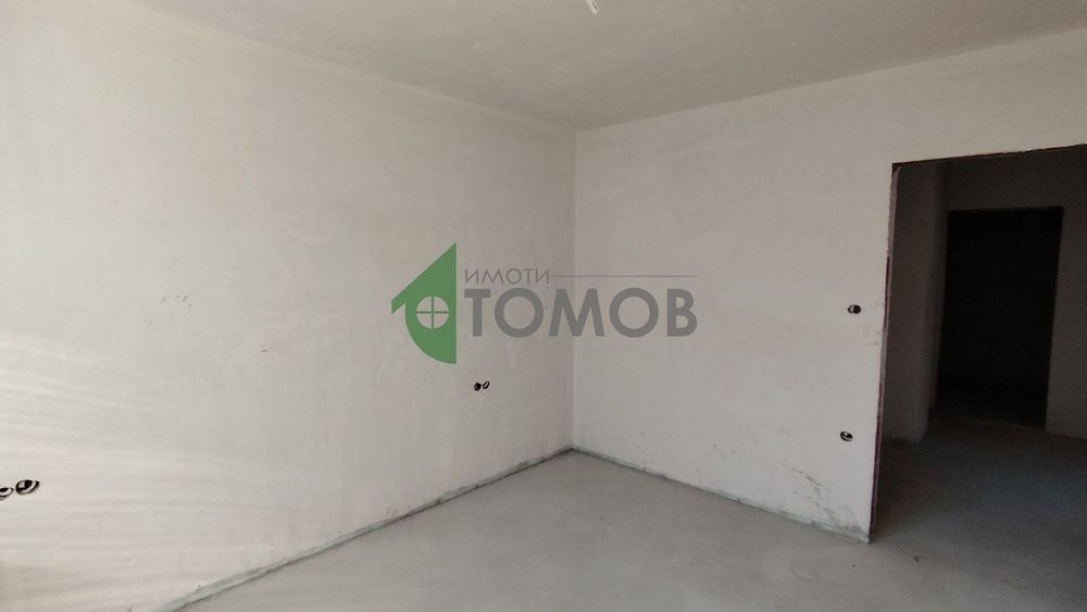 Двустаен апартамент в кв. Железник