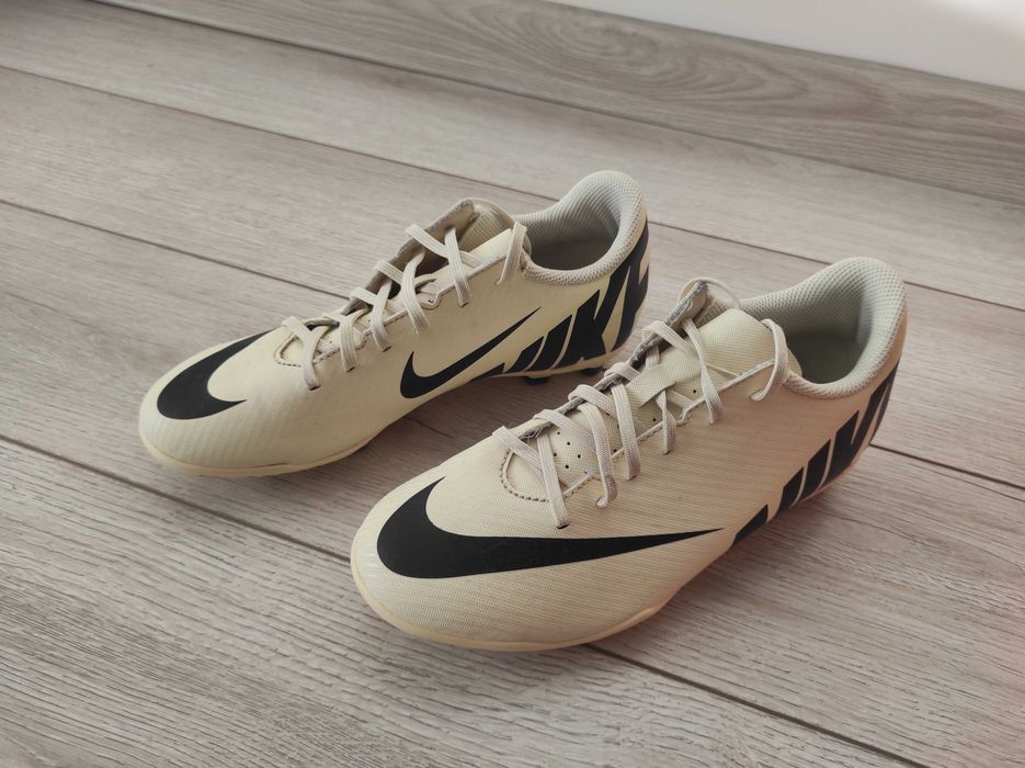 Бутонки Nike  запазени