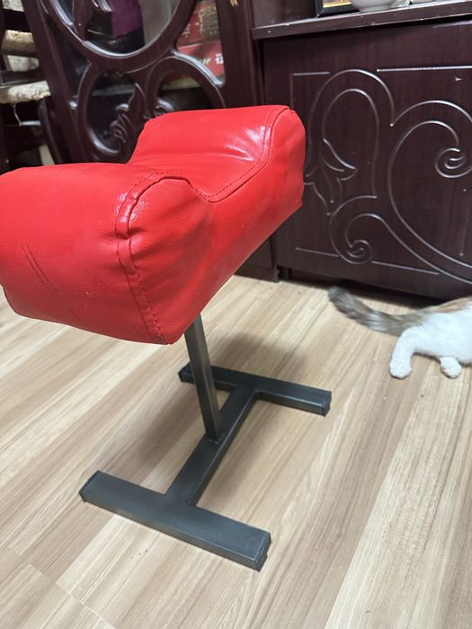 Подножка для педикюра