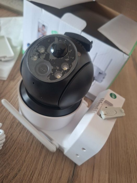 Безжична камера със слънчеви батерии