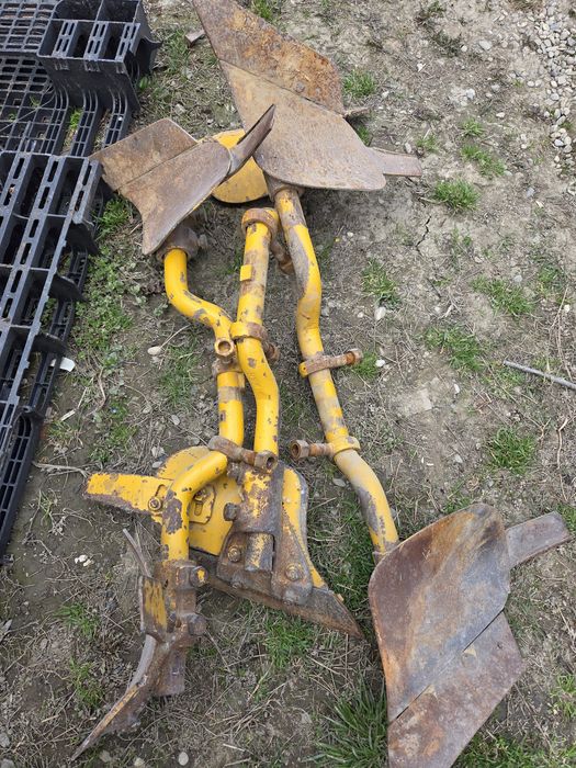 Componente plug reversibil