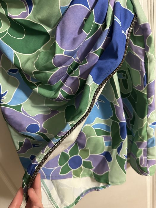 Рокля с един ръкав