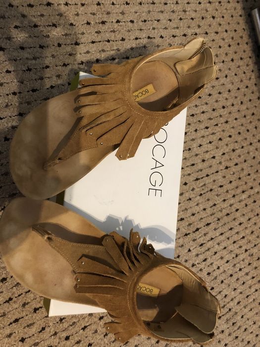 Vand sandale marimea 38 Bocage piele întoarsă cu franjuri