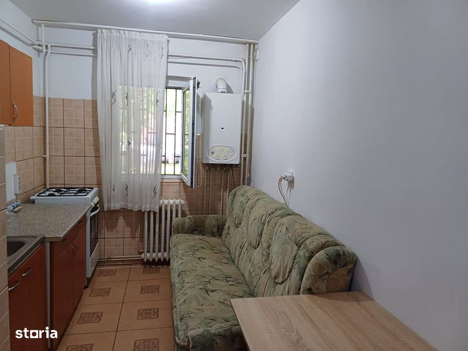 Apartament de inchiriat, 2 camere, decomandat, pet friendly