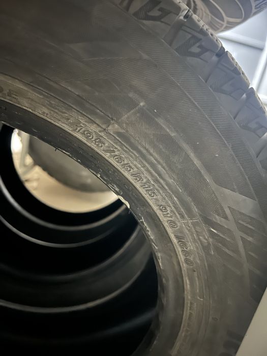 Зимние шины комплект Yokohama