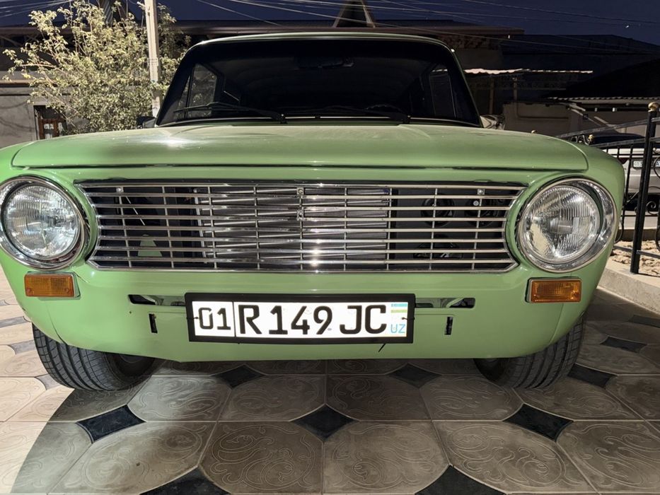 Продаеться ВАЗ 2102