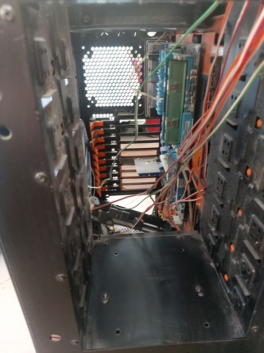 Кейс металлический  Cougar x predator