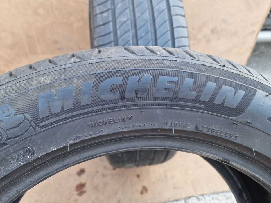 2 Michelin R17 215/55 Летни гуми  DOT4222