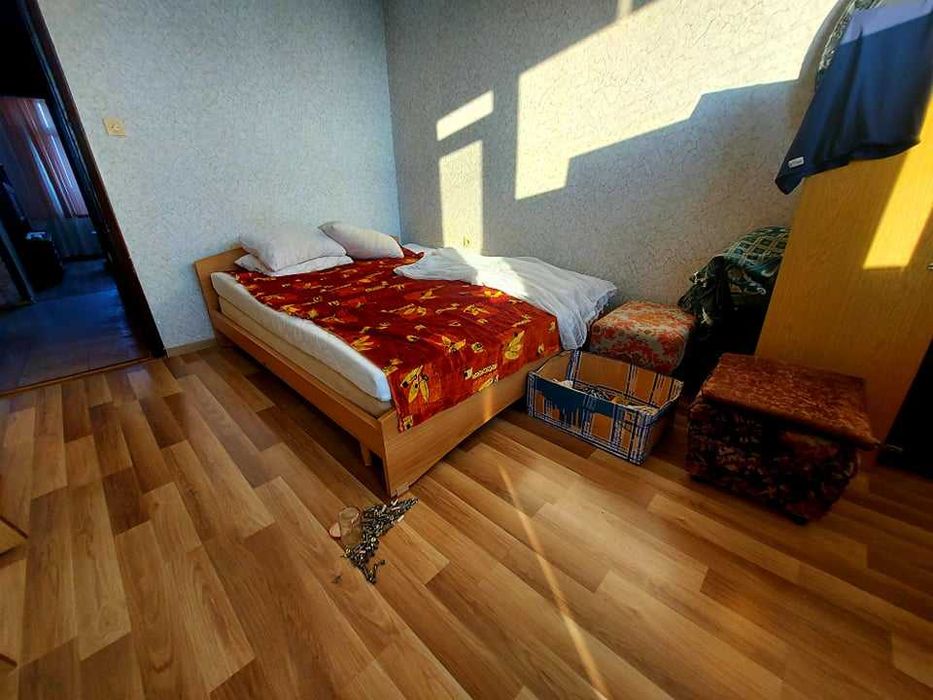 Дава се под наем Тристаен апартамент в Бургас, Изгрев - 100 кв.м за 127.5 € - Снимка #14