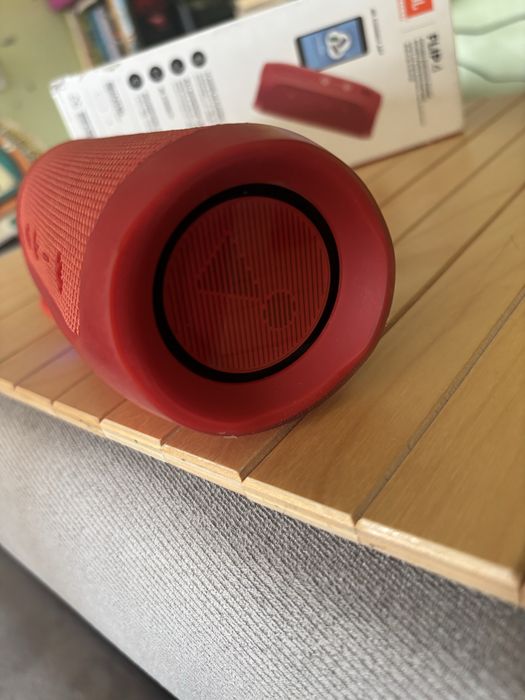 JBL flip 4 преносима колонка