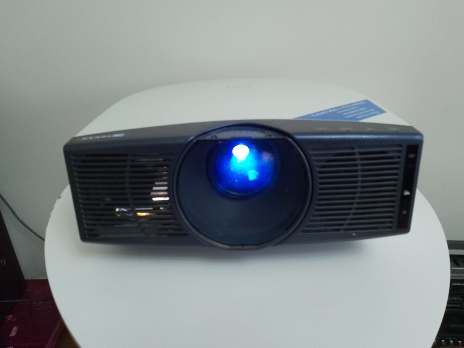 Video proiector Sony