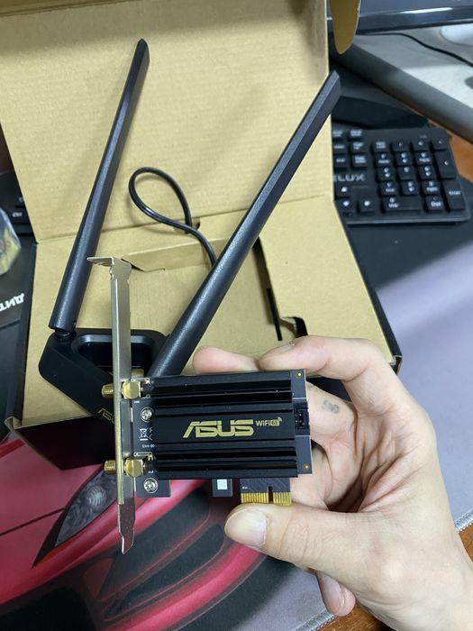 Wi-Fi адаптер ASUS PCE-AXE59BT