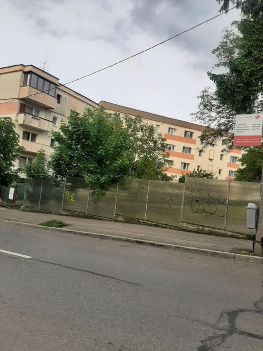 Închiriez garsonieră