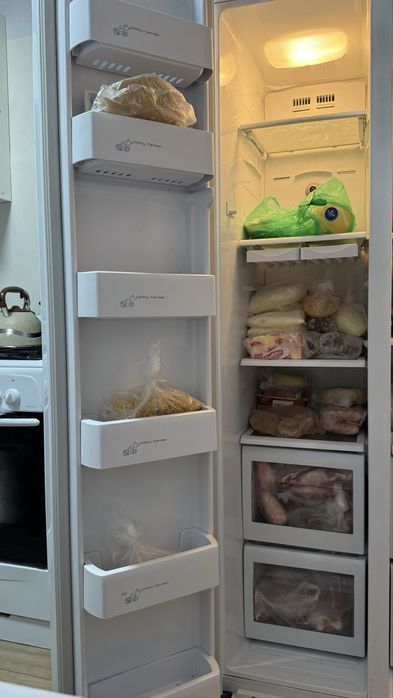 холодильник Samsung