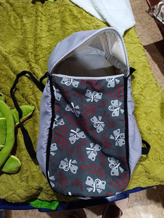 Отдам даром переноску для малышей