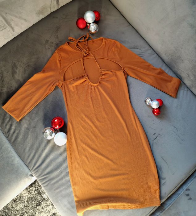 Бежова Рокля Shein