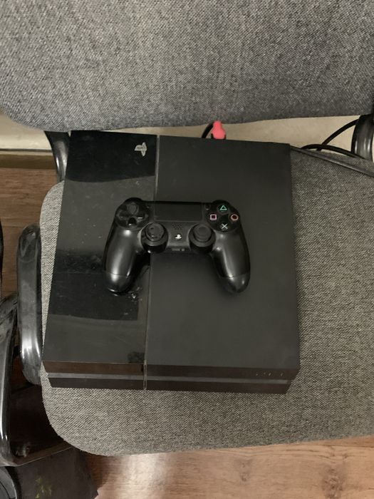 Ps 4 с джостиком 1tb