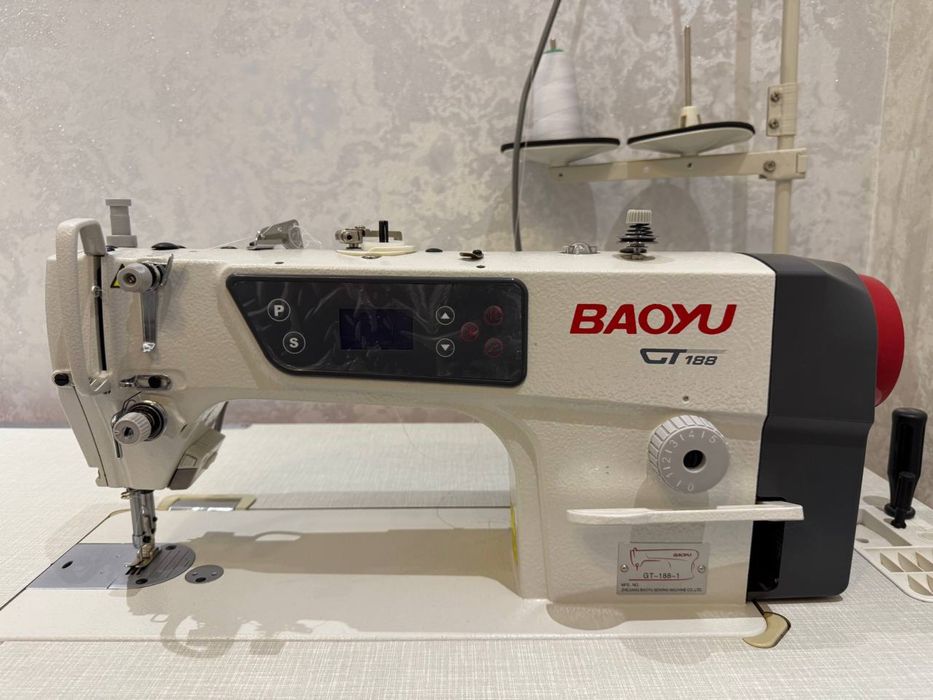 промышленная швейная машина.