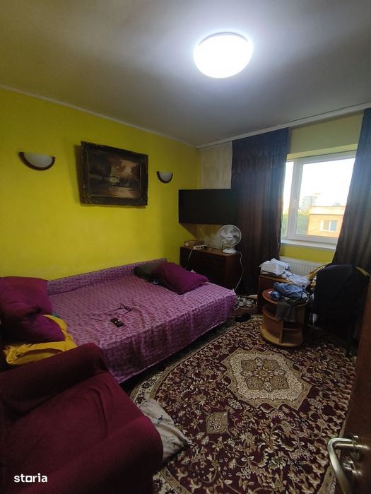 Apartament Icil-Casa de Cultura, 3 camere, o baie, bucătărie separata.